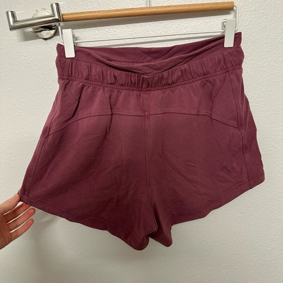 Lululemon inner glow shorts - Picture 7 of 7